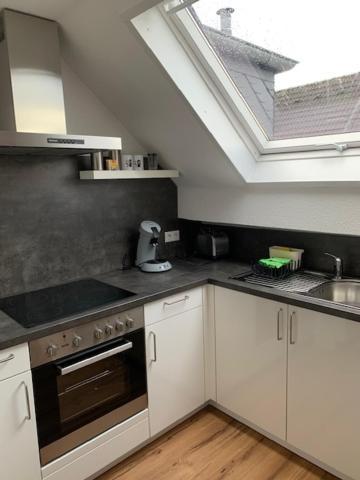Zentrales Dachgeschossapartment In Leichligen 莱希林根 外观 照片